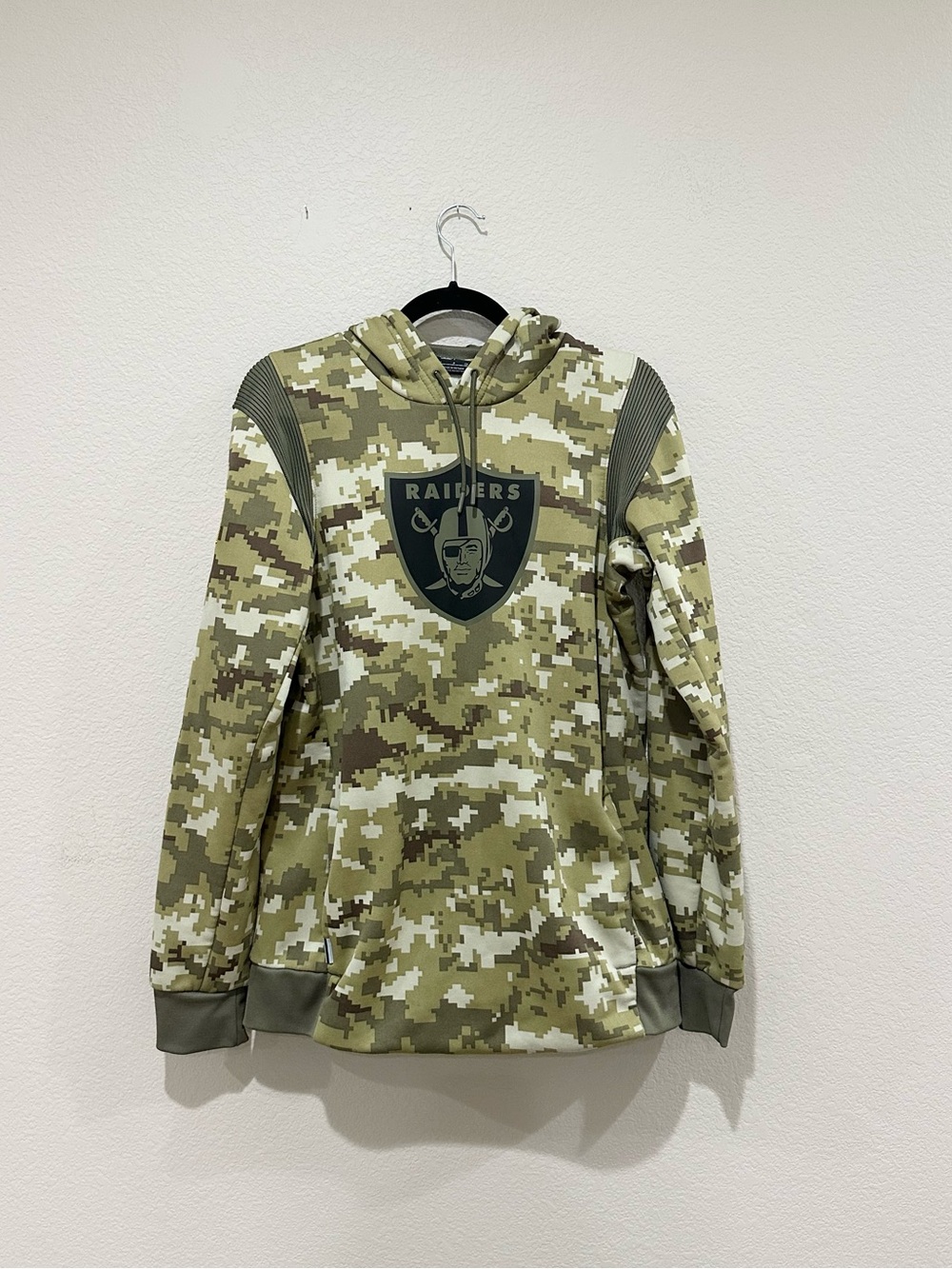 Nike - nfl onfield apparel - raiders salute to service sweatshirt - men’s Small